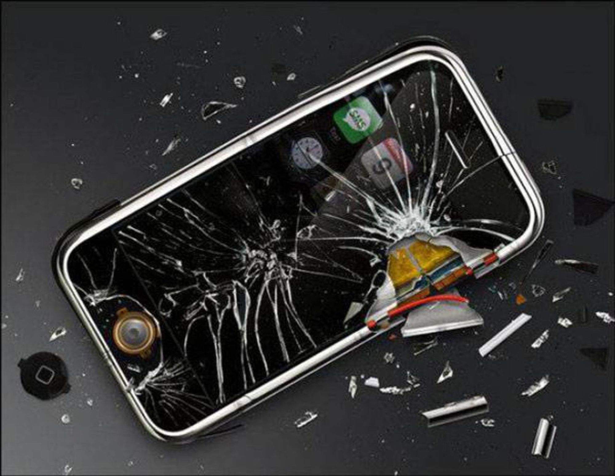 Отказ в гарантии из-за механических повреждений мобильного телефона