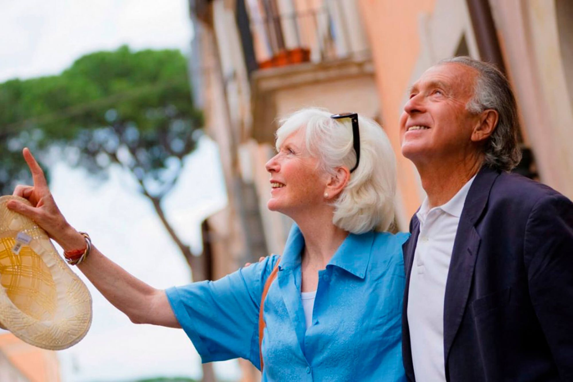 Жизнь пенсионеров в Испании: средняя пенсия в году и социальная поддержка, пенсионный возраст